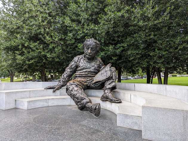 Einstein statue