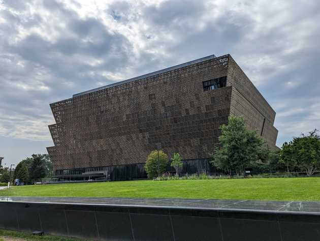 The building of the National Museum of African American History and Culture