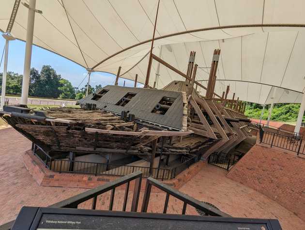 The USS Cairo