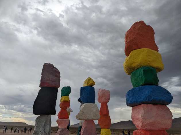 7 Magic Mountains