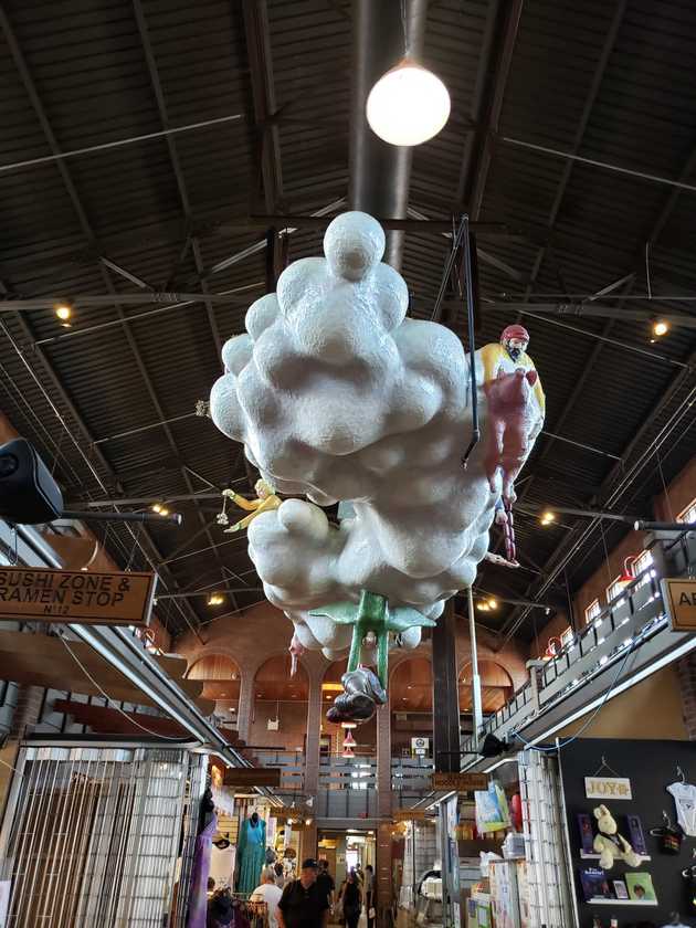 Weird cloud sculpture thing