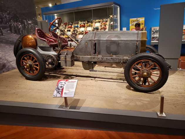 A Louis Chevrolet traincar